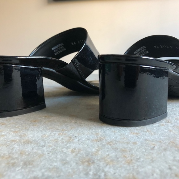 Paul Green Patent Leather Slides - Picture 8 of 8